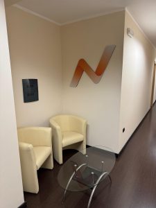 scritte-e-loghi-in-rilievo, loghi-ufficio-personalizzati-roma, scritte in rilievo torino