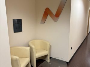 scritte-e-loghi-in-rilievo, loghi-ufficio-personalizzati-roma